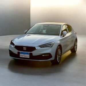 دليل أسعار وحجز ليموزين مطار القاهرة 2026 | خدمة VIP شاملة الكارتة 2 عند ذكر ليموزين مطار القاهرة الدولي من شركة raw نجد أن شركة raw هي شركة خدمة ليموزين تقدم خدمات نقل فاخرة من وإلى مطار القاهرة الدولي، استمتع بسيارات 2026 المعقمة والمكيفة مع سواقين محترفين بزي رسمي، حيث توفر سيارات مجهزة بشكل كامل وسائقين محترفين لضمان تجربة سفر مريحة ومميزة للعملاء. تتضمن خدمات شركة raw استقبال العملاء من المطار ونقلهم بأمان وسرعة إلى وجهتهم المختارة، مع توفير خدمات إضافية حسب الطلب مثل خدمة الانتظار للعملاء الذين يحتاجون إلى ترتيبات إضافية. بفضل تجربتها ومهنيتها، تعتبر شركة ليموزين المطار raw واحدة من أفضل شركات الليموزين في القاهرة، حيث تهتم بتقديم خدمات عالية الجودة وتلبية احتياجات عملائها بشكل مثالي. باختصار، يمكن الاعتماد على شركة raw لتوفير تجربة سفر ليموزين مميزة ومريحة في مطار القاهرة الدولي. ليموزين مطار القاهرة دليل أسعار وحجز ليموزين مطار القاهرة 2026 | خدمة VIP شاملة الكارتة