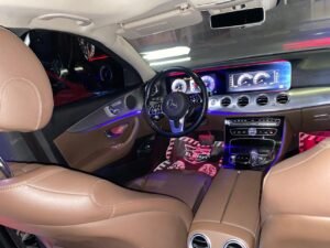 حجز ليموزين مطار برج العرب 2026 | أسرع خدمة وأقل سعر في الإسكندرية 1 سافر براحة مع RAW! حجز ليموزين مطار برج العرب لعام 2026 بسيارات حديثة، التزام بالثانية، وأسعار تبدأ من 700 ج.م. احجز الآن عبر الواتساب واضمن استقبالك بيافطة اسمك! ليموزين مطار برج العرب حجز ليموزين مطار برج العرب 2026 | أسرع خدمة وأقل سعر في الإسكندرية